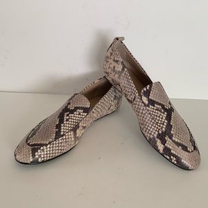 Banana Republic Women’s Snakeskin Slip on